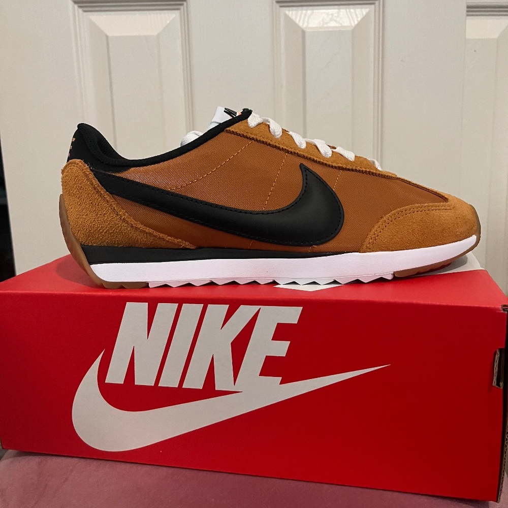 New Women’s Nike Pacific Sneakers Size 8